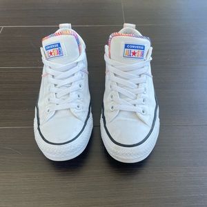 Womens Size 7 Converse All Stars